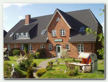 Ferienwohnungen im Haus Seeker Huuwen zentral im Ortskern von Norddorf gelegen